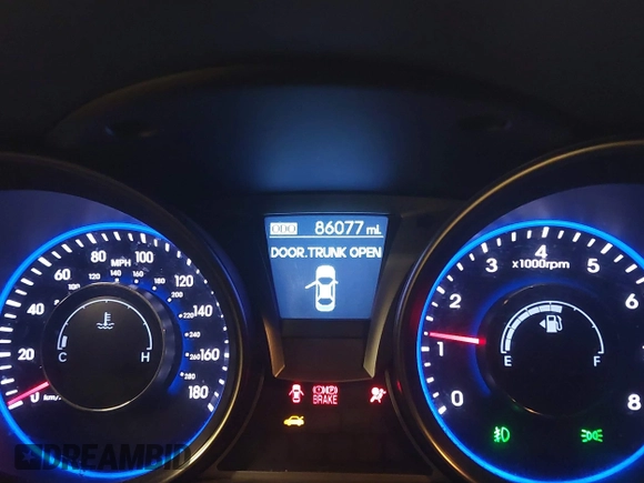 2013 Hyundai Genesis Coupe R-Spec with VIN KMHHU6KJ4DU101925, listed as a IAAI auction lot 41190063 with 86,077 mi miles and . Bid and sale history available at DreamBid. Image 7.