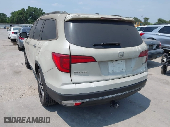 2017 Honda Pilot Touring z VIN 5FNYF6H93HB007898, wystawiony jako IAAI lot #42289193 z przebiegiem 70 498 mil mil oraz . Historia ofert i sprzedaży dostępna na DreamBid. Obrazek 3.