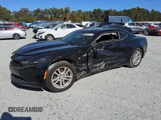 2020 Chevrolet Camaro 1LS z VIN 1G1FB1RX3L0107065, wystawiony jako Copart lot #79183994 z przebiegiem 91 149 mil mil oraz Czysty tytuł • Clean title. Historia ofert i sprzedaży dostępna na DreamBid. Obrazek 1.