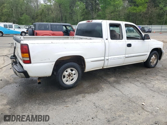 2000 GMC New Sierra 1500 SL with VIN 2GTEC19V3Y1311021, listed as a Copart auction lot 50823475 with 279,540 mi miles and Salvage Title. Bid and sale history available at carsss.com. Image 3.