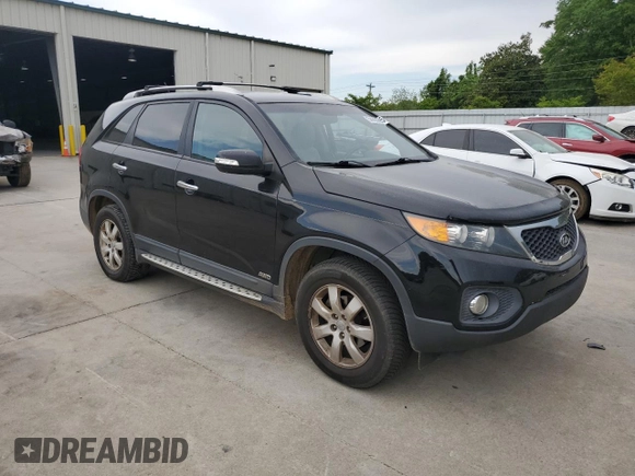 2012 Kia Sorento LX z VIN 5XYKTCA67CG279174, wystawiony jako Copart lot #54363095 z przebiegiem 181 112 mil mil oraz Szkoda całkowita • Salvage title. Historia ofert i sprzedaży dostępna na DreamBid. Obrazek 4.