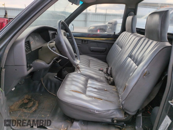 1993 Toyota Pickup with VIN 4TARN81A0PZ075782, listed as a Copart auction lot 62792165 with 159,828 mi miles and Clean title. Bid and sale history available at DreamBid. Image 7.