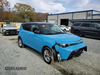 2024 Kia Soul S with VIN KNDJ23AU7R7229720, listed as a Copart auction lot 82536444 with 13,677 mi miles and Salvage Title. Bid and sale history available at DreamBid. Image 12.