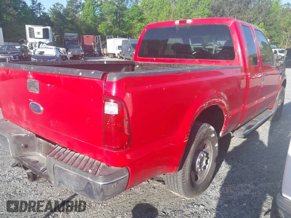2008 Ford F-250 XL z VIN 1FTNX20588EA94040, wystawiony jako IAAI lot #41965704 z przebiegiem 258 791 mil mil oraz . Historia ofert i sprzedaży dostępna na DreamBid. Obrazek 4.