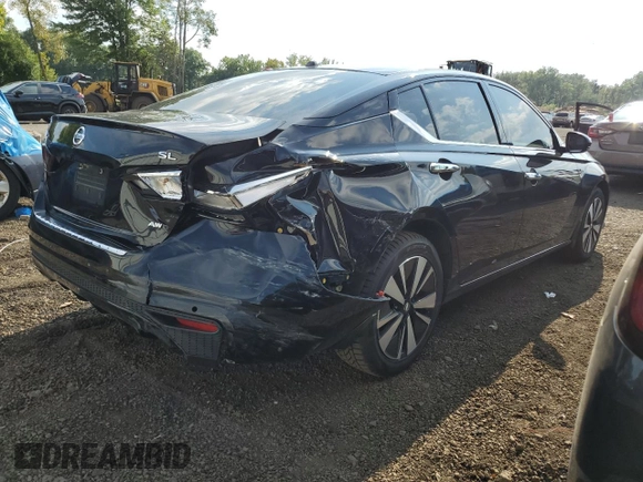 2019 Nissan Altima SL with VIN 1N4BL4EW5KC212582, listed as a Copart auction lot 69220004 with 99,472 mi miles and Salvage Title. Bid and sale history available at DreamBid. Image 3.