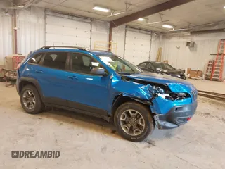 2019 Jeep Cherokee Trailhawk with VIN 1C4PJMBX4KD389637, listed as a IAAI auction lot 41740750 with 46,695 mi miles and . Bid and sale history available at DreamBid. Image 1.