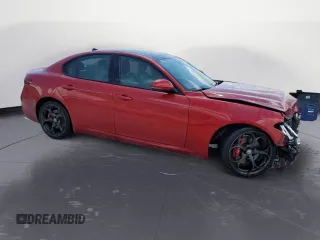 2017 Alfa Romeo Giulia Ti with VIN ZARFAECN6H7530655, listed as a Copart auction lot 52271643 with 93,792 mi miles. Bid and sale history available at carsss.com. Image 4.