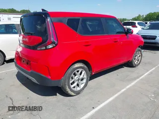 2025 Kia Soul LX with VIN KNDJ23AU3S7243779, listed as a IAAI auction lot 41990740 with 6,483 mi miles and . Bid and sale history available at DreamBid. Image 4.