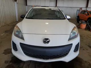 2013 Mazda 3 i Sport with VIN JM1BL1UP9D1832854, listed as a Copart auction lot 64844695 with 83,381 mi miles and Salvage title. Bid and sale history available at DreamBid. Image 5.