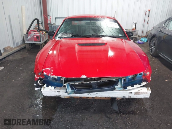 2002 Ford Mustang Standard z VIN 1FAFP40432F113933, wystawiony jako IAAI lot #42227470 z przebiegiem 183 326 mil mil oraz . Historia ofert i sprzedaży dostępna na DreamBid. Obrazek 6.