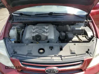 2006 Kia Sedona LX with VIN KNDMB233066095436, listed as a Copart auction lot 68822844 with 177,007 mi miles and Salvage Title. Bid and sale history available at carsss.com. Image 12.