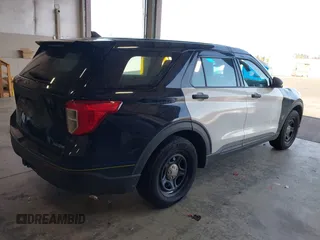 2021 Ford Police Interceptor with VIN 1FM5K8AC9MGC32063, listed as a IAAI auction lot 42071782 with 46,786 mi miles and . Bid and sale history available at DreamBid. Image 4.