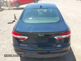 2020 Ford Fusion SE with VIN 3FA6P0HD8LR111256, listed as a IAAI auction lot 42032725 with 98,822 mi miles. Bid and sale history available at carsss.com. Image 16.