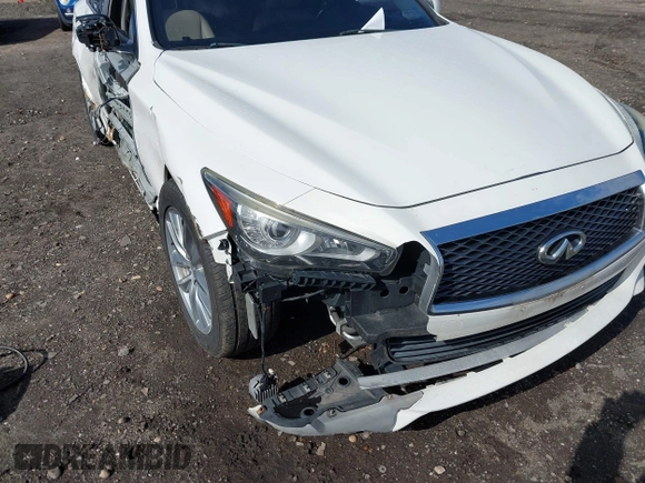 2014 Infiniti Q50 Premium with VIN JN1BV7AR9EM701624, listed as a IAAI auction lot 41711699 with 119,418 mi miles. Bid and sale history available at carsss.com. Image 19.