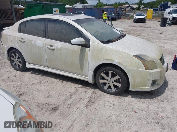 2012 Nissan Sentra SR z VIN 3N1AB6AP7CL697738, wystawiony jako IAAI lot #42358597 z przebiegiem Nie podano mil oraz . Historia ofert i sprzedaży dostępna na DreamBid. Obrazek 1.