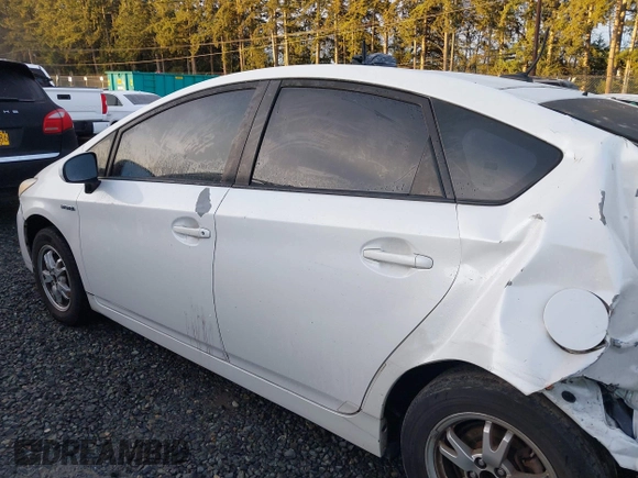 2010 Toyota Prius II with VIN JTDKN3DU5A0186774, listed as a IAAI auction lot 41209716 with 208,941 mi miles. Bid and sale history available at carsss.com. Image 14.