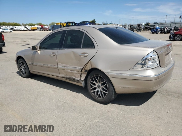 2001 Mercedes-Benz C 320 with VIN WDBRF64J31F021286, listed as a Copart auction lot 54145865 with 189,930 mi miles and Salvage Title. Bid and sale history available at DreamBid. Image 2.