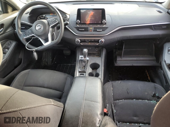 2019 Nissan Altima 2.5 S with VIN 1N4BL4BW3KC197617, listed as a Copart auction lot 84879664 with 113,771 mi miles and Salvage Title. Bid and sale history available at carsss.com. Image 8.