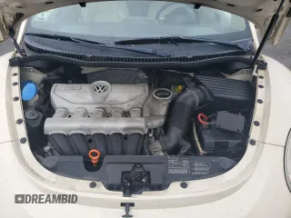 2008 Volkswagen Beetle SE z VIN 3VWRG31YX8M414255, wystawiony jako Copart lot #58972535 z przebiegiem 105 036 mil mil oraz Czysty tytuł • Clean title. Historia ofert i sprzedaży dostępna na DreamBid. Obrazek 11.
