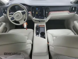 2022 Volvo S60 Momentum with VIN 7JRL12FZ0NG158222, listed as a Copart auction lot 54652813 with 13,073 mi miles and Salvage Title. Bid and sale history available at carsss.com. Image 8.