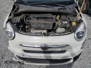 2016 FIAT 500X Easy z VIN ZFBCFYBT8GP370411, wystawiony jako Copart lot #54618035 z przebiegiem 273 393 mil mil oraz Czysty tytuł • Clean title. Historia ofert i sprzedaży dostępna na DreamBid. Obrazek 11.