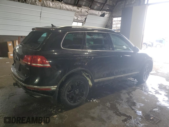 2017 Volkswagen Touareg Wolfsburg Edition с VIN WVGRF7BP4HD000477, выставлен на аукционе Copart как лот 46334275 с пробегом Не указан миль и На запчасти • Non repairable. История ставок и продаж доступна на DreamBid. Изображение 3.