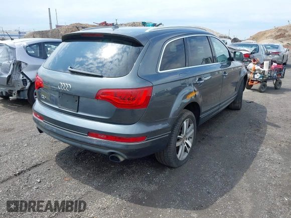 2013 Audi Q7 3.0T Premium Plus with VIN WA1LGAFE5DD015944, listed as a IAAI auction lot 42027361 with 133,940 mi miles. Bid and sale history available at carsss.com. Image 4.