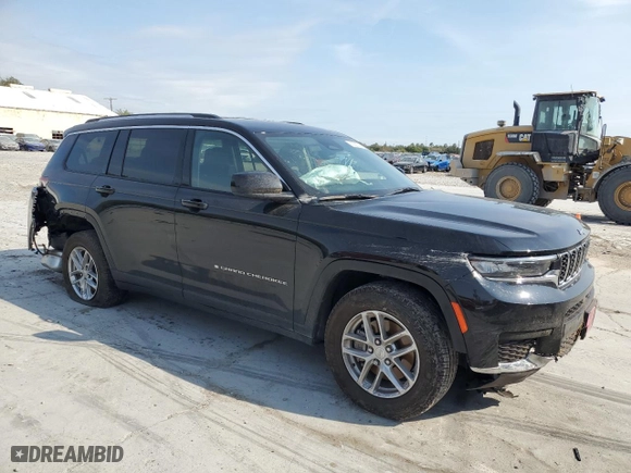 2021 Jeep Grand Cherokee L Laredo with VIN 1C4RJKAG7M8179897, listed as a Copart auction lot 82553384 with 37,847 mi miles and Salvage Title. Bid and sale history available at carsss.com. Image 4.