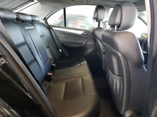 2006 Mercedes-Benz C 230 Sport z VIN WDBRF52H76A839649, wystawiony jako Copart lot #60904365 z przebiegiem 130 111 mil mil oraz Szkoda całkowita • Salvage title. Historia ofert i sprzedaży dostępna na DreamBid. Obrazek 10.