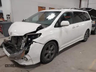 2017 Toyota Sienna SE with VIN 5TDXZ3DCXHS875329, listed as a IAAI auction lot 41650353 with Not provided miles and . Bid and sale history available at DreamBid. Image 2.