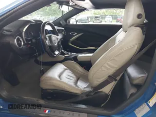 2016 Chevrolet Camaro 2LT z VIN 1G1FD3DX1G0173519, wystawiony jako IAAI lot #42345115 z przebiegiem 78 205 mil mil oraz . Historia ofert i sprzedaży dostępna na DreamBid. Obrazek 5.