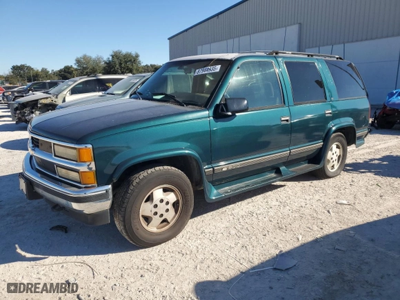 1995 Chevrolet Tahoe with VIN 1GNEK13K6SJ390481, listed as a Copart auction lot 87944935 with 223,259 mi miles and Clean Title. Bid and sale history available at carsss.com. Image 1.
