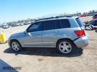 2015 Mercedes-Benz GLK-Class GLK 350 with VIN WDCGG5HB9FG347334, listed as a IAAI auction lot 41840757 with 81,587 mi miles. Bid and sale history available at carsss.com. Image 14.