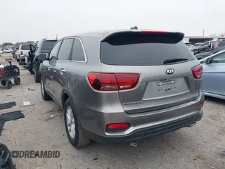 2019 Kia Sorento LX V6 with VIN 5XYPG4A57KG544567, listed as a IAAI auction lot 41608320 with 40,842 mi miles. Bid and sale history available at carsss.com. Image 3.