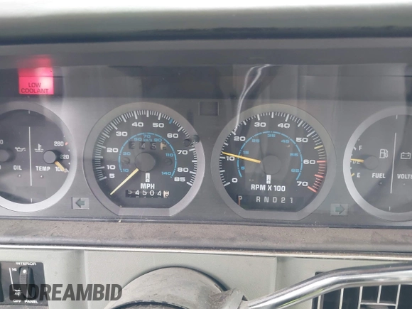 1987 Oldsmobile Cutlass Ciera z VIN 2G3AJ51W9H9378093, wystawiony jako IAAI lot #42080335 z przebiegiem 54 504 mil mil oraz . Historia ofert i sprzedaży dostępna na DreamBid. Obrazek 7.