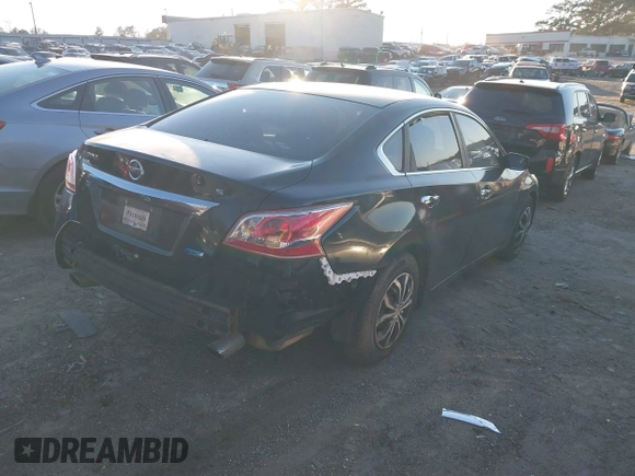 2014 Nissan Altima S with VIN 1N4AL3AP3EC262485, listed as a IAAI auction lot 41290756 with 216,627 mi miles and . Bid and sale history available at carsss.com. Image 4.