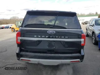 2024 Ford Expedition XLT z VIN 1FMJU1J84REA35560, wystawiony jako Copart lot #89156345 z przebiegiem 21 946 mil mil oraz Czysty tytuł • Clean title. Historia ofert i sprzedaży dostępna na DreamBid. Obrazek 6.