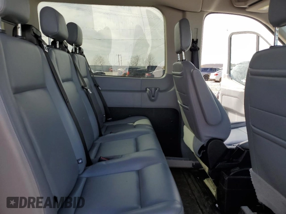 2017 Ford Transit Passenger XL с VIN 1FBZX2CM5HKA41788, выставлен на аукционе Copart как лот 49870695 с пробегом 54 225 миль миль и Списание • Salvage title. История ставок и продаж доступна на DreamBid. Изображение 11.