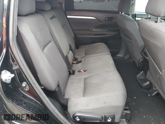 2018 Toyota Highlander LE z VIN 5TDBZRFH3JS871179, wystawiony jako Copart lot #59553235 z przebiegiem 130 069 mil mil oraz Szkoda całkowita • Salvage title. Historia ofert i sprzedaży dostępna na DreamBid. Obrazek 11.