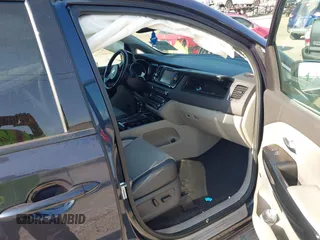 2015 Kia Sedona EX with VIN KNDMC5C13F6018556, listed as a IAAI auction lot 41491580 with 1 mi miles. Bid and sale history available at carsss.com. Image 5.
