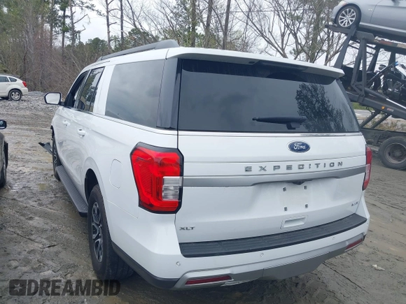 2024 Ford Expedition Max XLT with VIN 1FMJK1J83REA30890, listed as a IAAI auction lot 41866910 with 37,153 mi miles and . Bid and sale history available at DreamBid. Image 3.