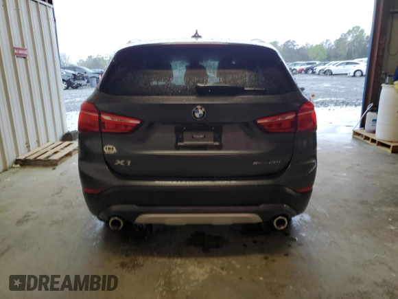 2021 BMW X1 sDrive28i z VIN WBXJG7C04M5S68209, wystawiony jako Copart lot #52099115 z przebiegiem 57 497 mil mil oraz Szkody całkowita. Historia ofert i sprzedaży dostępna na DreamBid. Obrazek 6.