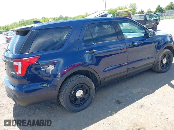2017 Ford Police Interceptor Utility with VIN 1FM5K8AT1HGC07504, listed as a IAAI auction lot 42283893 with 137,956 mi miles and . Bid and sale history available at DreamBid. Image 4.