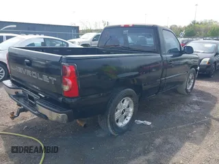2006 Chevrolet Silverado 1500 Work Truck with VIN 1GCEC14X06Z104048, listed as a IAAI auction lot 42070486 with 194,347 mi miles. Bid and sale history available at carsss.com. Image 4.
