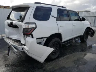 2024 Toyota 4Runner TRD Off Road with VIN JTERU5JR2R6291595, listed as a Copart auction lot 84260494 with 3,393 mi miles and Clean title. Bid and sale history available at DreamBid. Image 3.