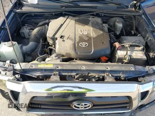 2008 Toyota Tacoma with VIN 5TEUU42N68Z533231, listed as a IAAI auction lot 41588789 with 114,423 mi miles and . Bid and sale history available at DreamBid. Image 10.