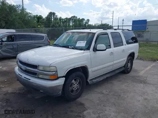 2002 Chevrolet Suburban LS with VIN 3GNEC16Z92G208330, listed as a IAAI auction lot 41907799 with 469,040 mi miles. Bid and sale history available at carsss.com. Image 2.