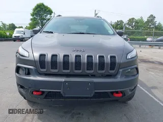2018 Jeep Cherokee Trailhawk с VIN 1C4PJMBX5JD506253, выставлен на аукционе IAAI как лот 42074040 с пробегом 168 732 миль миль и . История ставок и продаж доступна на DreamBid. Изображение 12.