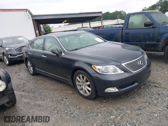 2007 Lexus LS 460 L z VIN JTHGL46F775001117, wystawiony jako IAAI lot #42479588 z przebiegiem 217 842 mil mil oraz . Historia ofert i sprzedaży dostępna na DreamBid. Obrazek 1.