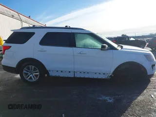2018 Ford Explorer XLT with VIN 1FM5K8D84JGC15187, listed as a IAAI auction lot 41500359 with 100,936 mi miles and . Bid and sale history available at carsss.com. Image 13.